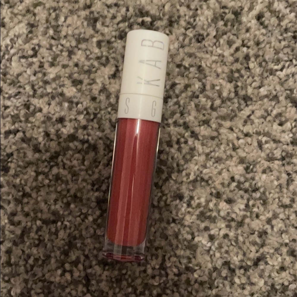 Kab cosmetics lip gloss